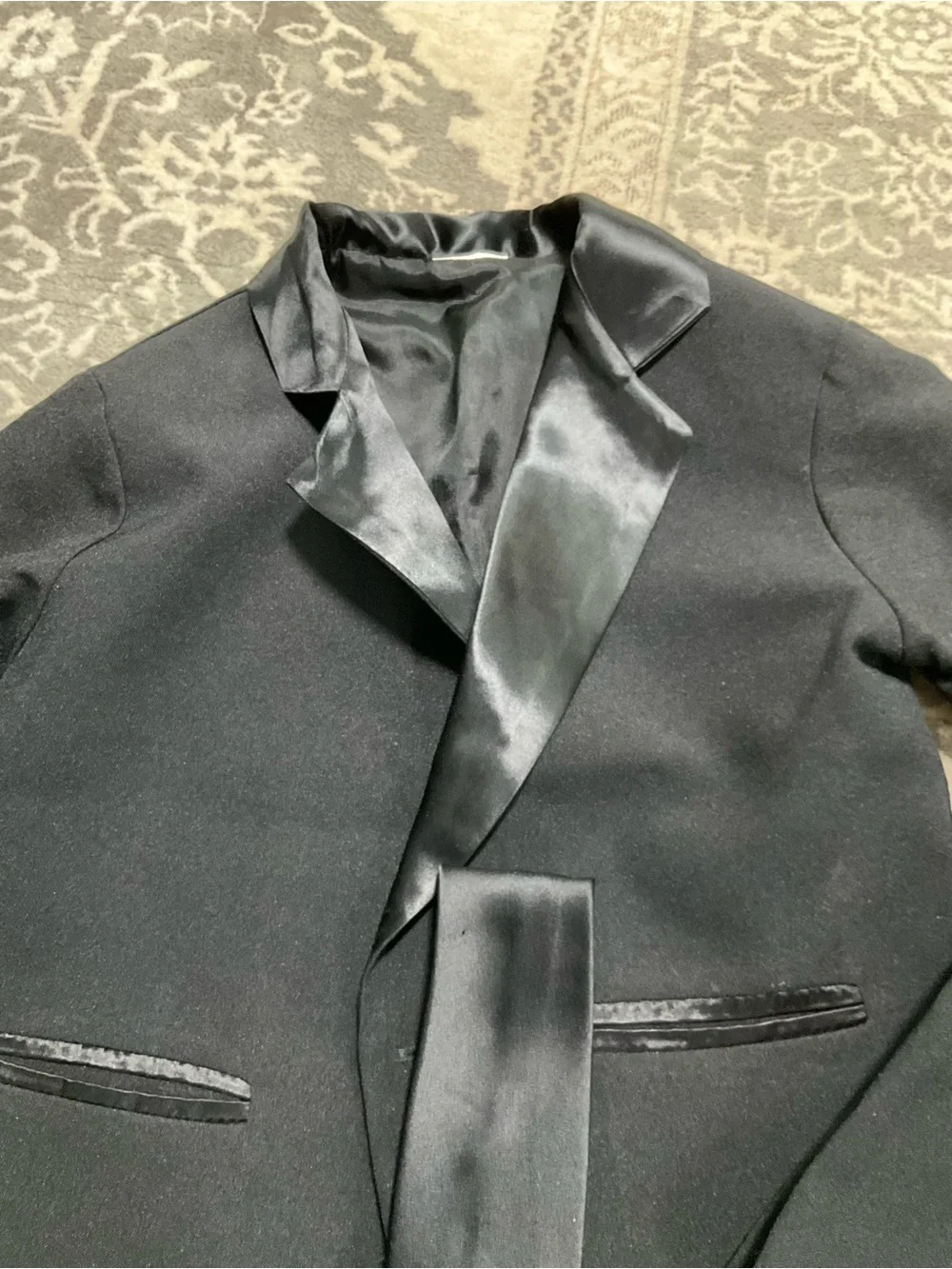 Boys Black Satin-Trim Tuxedo Set with Cummerbund 4/5